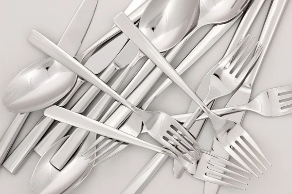 Forchette, coltelli e cucchiai primo piano — Foto Stock