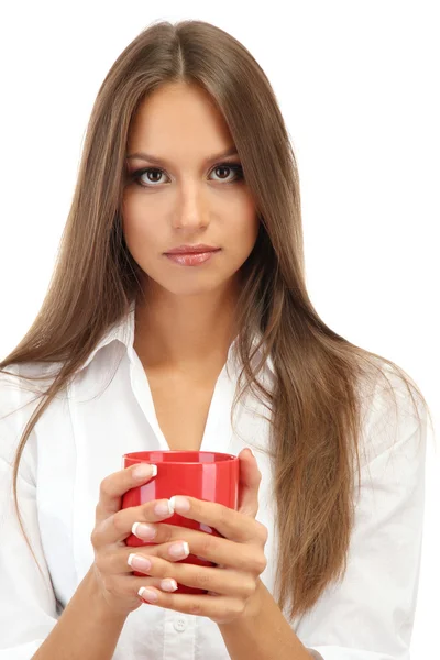 Bella giovane donna con tazza di tè, isolata su bianco — Foto Stock