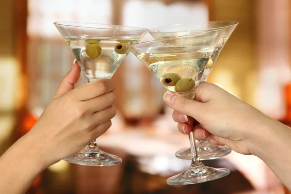 Strona firmowa kieliszki dla martini — Zdjęcie stockowe