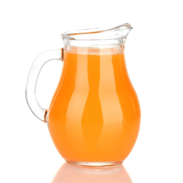 Jarro cheio de suco de tangerina, isolado em branco — Fotografia de Stock