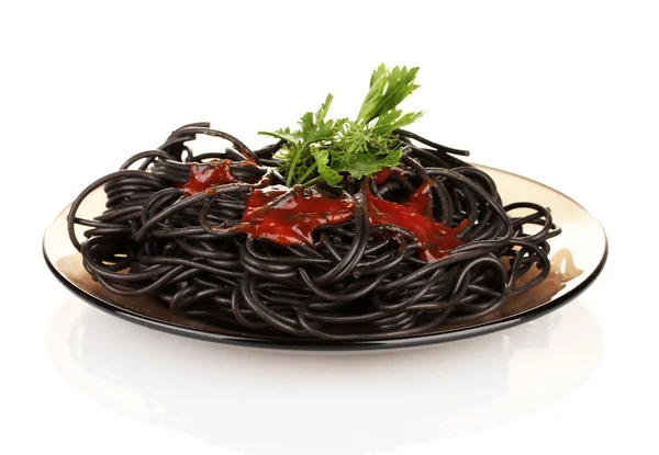 Zwarte spaghetti geïsoleerd op wit — Stockfoto