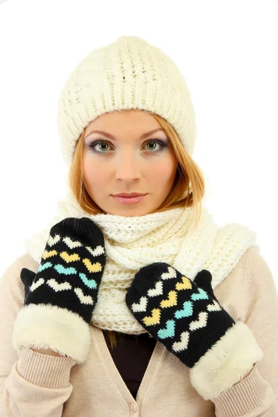 Jovem mulher bonita vestindo roupas de inverno, isolado em branco — Fotografia de Stock