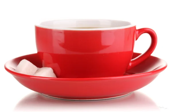 Una taza roja de café fuerte aislado en blanco — Foto de Stock