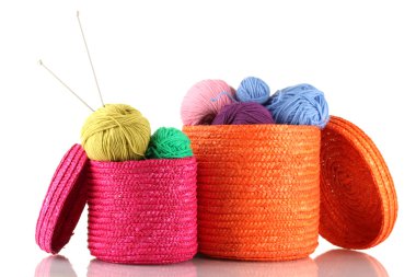 hasır renkli kutular üzerinde beyaz izole