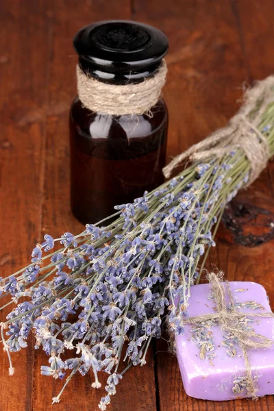 Lavender flowers and jars — Stock Photo, Image