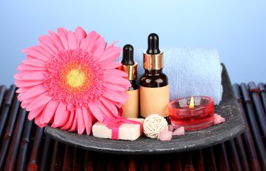 Spa ayar mavi zemin üzerine