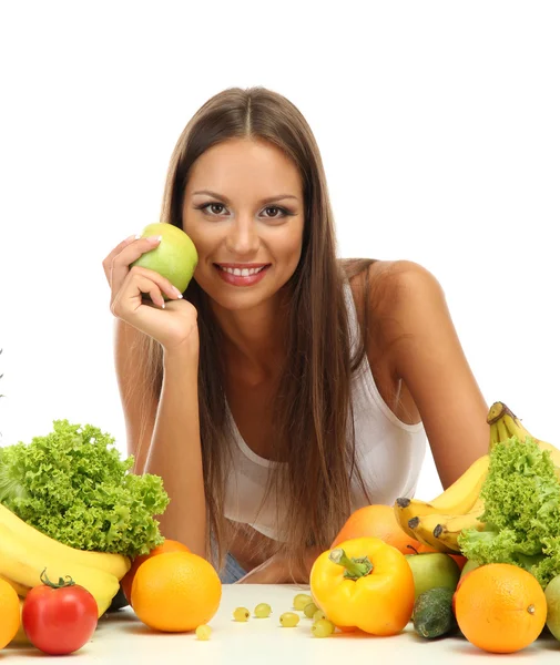 Όμορφη νεαρή γυναίκα με φρούτα και λαχανικά, απομονωμένη σε λευκό — Φωτογραφία Αρχείου