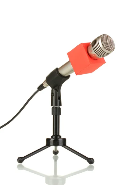 Микрофон на стенде изолирован на белом — стоковое фото