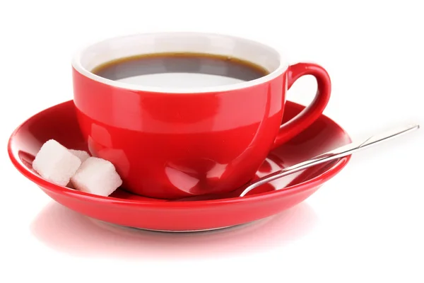 Una taza roja de café fuerte aislado en blanco — Foto de Stock