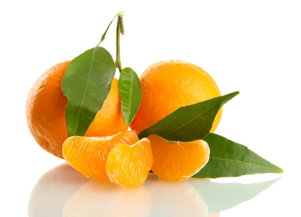 Ripe sweet tangerine with leaves, isolated on white — Stock Photo, Image