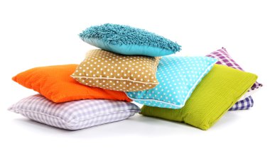 hill renkli yastıklar üzerinde beyaz izole