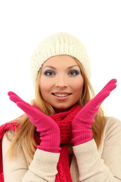 Junge schöne Frau in Winterkleidung, isoliert auf weiß — Stockfoto