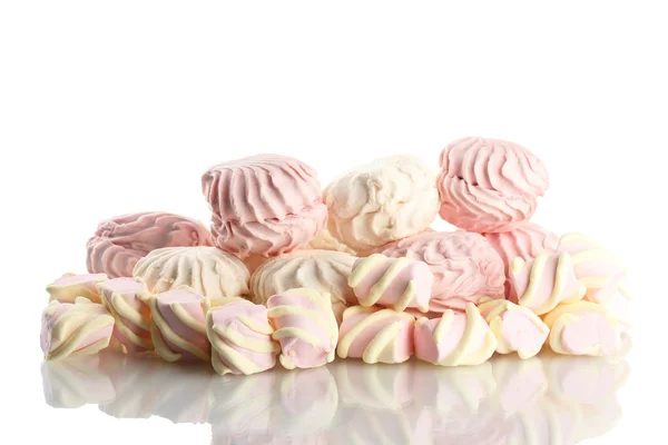 Marshmallows isolato su bianco — Foto Stock