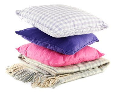 renkli yastıklar ve üzerinde beyaz izole şal