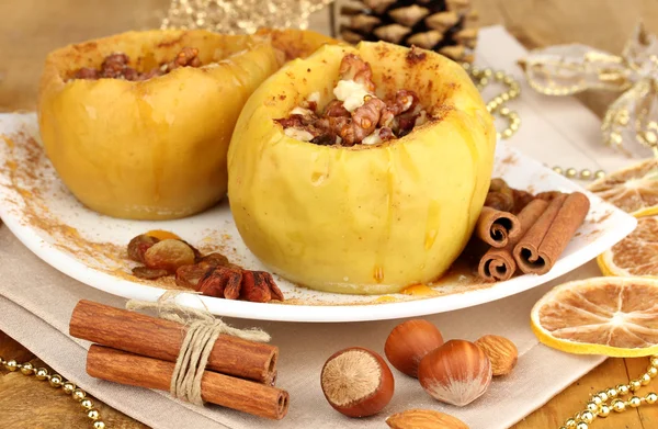 Baked apples on plate close up — Stock Photo, Image