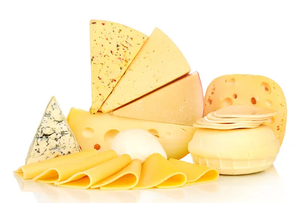 Különböző típusú elszigetelt fehér sajt — Stock Fotó