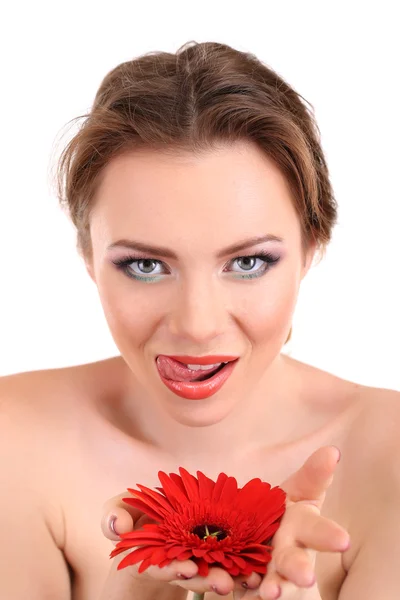 Schöne junge Frau mit hellem Make-up, Blume in der Hand, isoliert auf weiß — Stockfoto