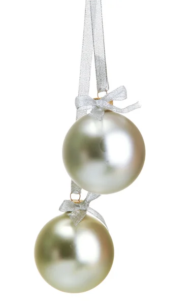 Vackra julgranskulor, isolerad på vit — Stockfoto