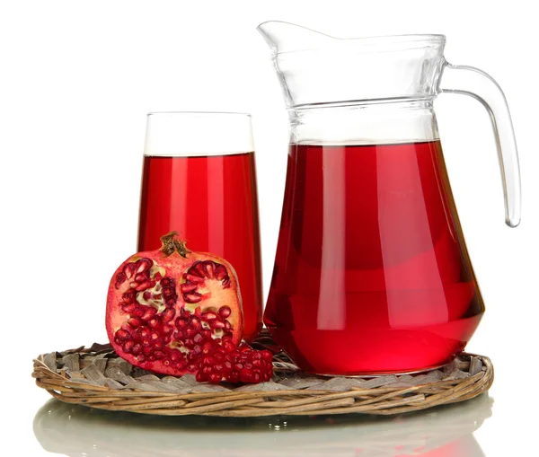 Full glass and jug of pomegranate juice and pomegranate isolated on white — Stock Photo, Image