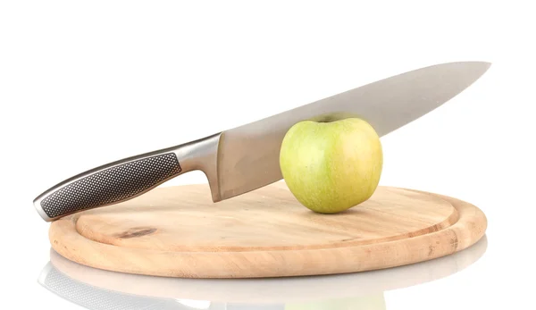 Pomme verte et couteau sur planche à découper, isolés sur blanc — Photo