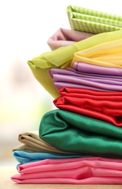 yığın bez kumaş ahşap tablo