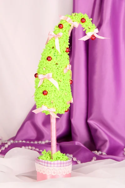 Árvore de Natal com ponta curva — Fotografia de Stock