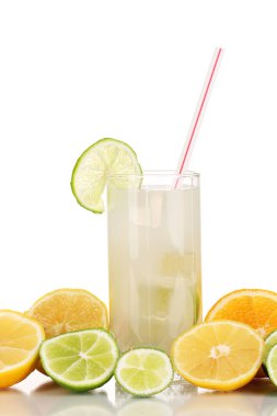 cam izole üzerinde beyaz etrafında narenciye Citrus limonata