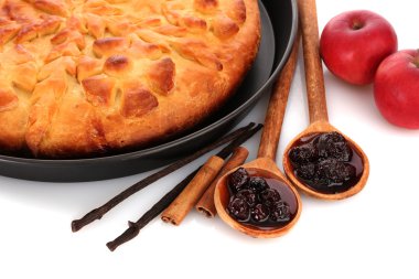 lezzetli ev yapımı pasta, elma ve reçel, üzerinde beyaz izole