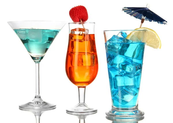 Alcoholic cocktails with ice isolated on white — Stock Photo, Image