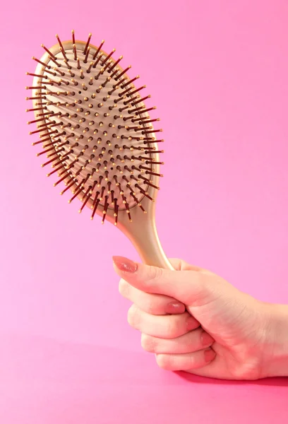 Brosse à cheveux isolée sur blanc — Photo