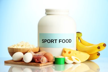 protein tozu ve gıda protein, mavi zemin üzerine kavanoz