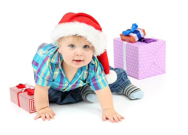 Petit garçon avec cadeau, isolé sur blanc — Photo