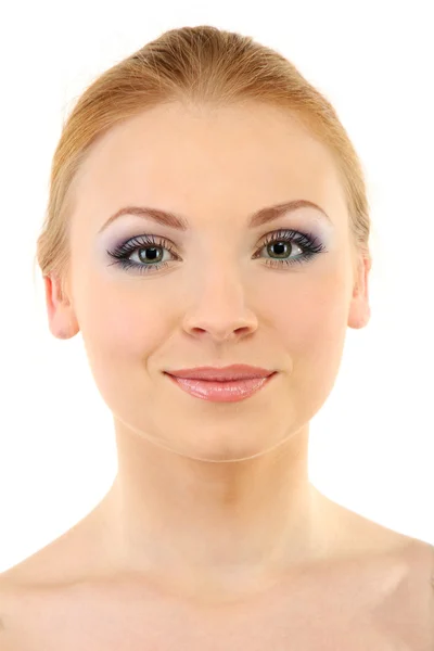 Mooie jonge vrouw met heldere winter make-up — Stockfoto