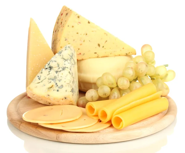 Varios tipos de queso aislado en blanco —  Fotos de Stock