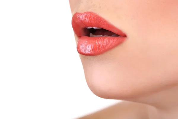 Parlak dudaklar, güzel makyaj yakın çekim — Stok fotoğraf