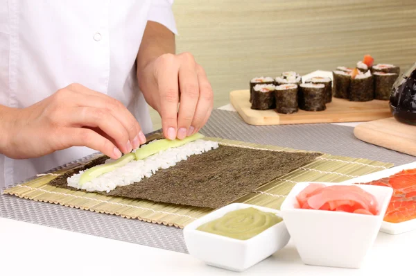 Brötchen backen — Stockfoto