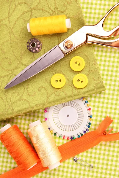 Sewing accessories and fabric close-up — Stock Photo, Image