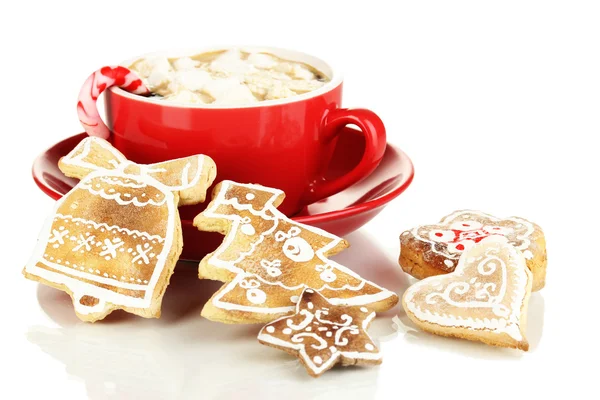 Kopje koffie met Kerstmis zoetheid geïsoleerd op wit — Stockfoto