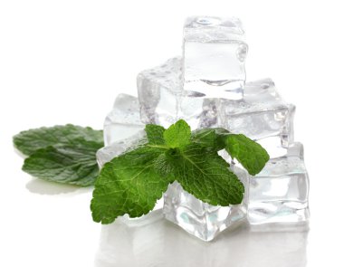 beyaz izole nane ile buz