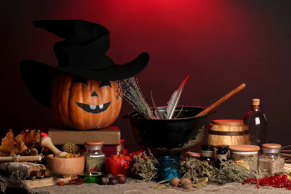 Strašidelné halloween laboratoř v červené světlo — Stock fotografie