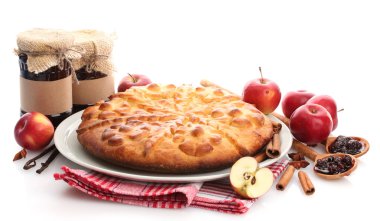 lezzetli ev yapımı pasta, elma ve reçel, üzerinde beyaz izole