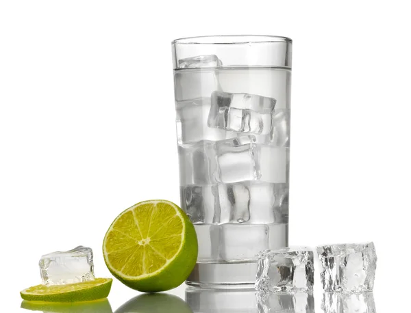 Ice cubes in glass with lime isolated on white — Stock Photo, Image