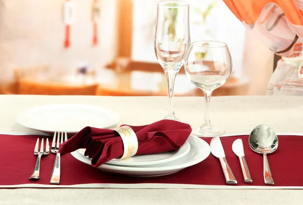 Configuração de mesa de férias no restaurante — Fotografia de Stock