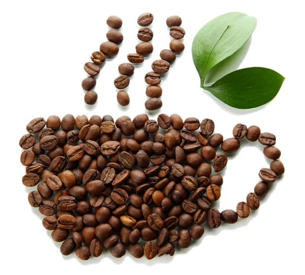 Kaffeebohnen mit Blättern isoliert auf weiß — Stockfoto