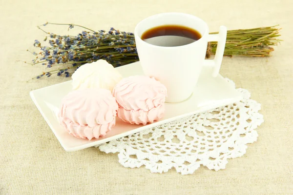 Marshmallows on plate on light background — Stock Photo, Image