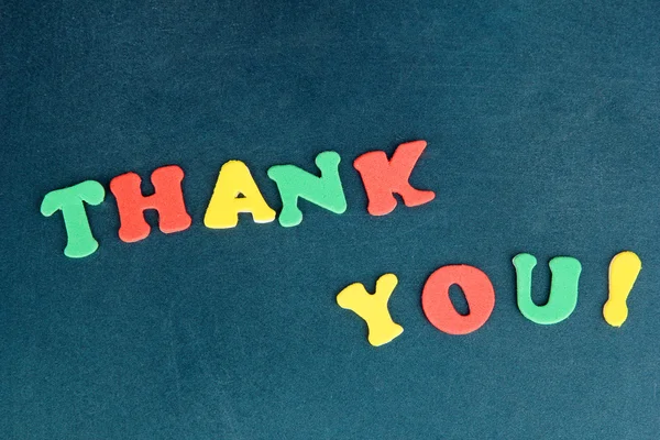 Thank you message written in colorful letters on school board close-up — Stock Photo, Image