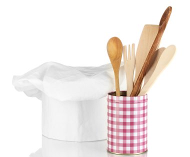 şef şapkasını üzerine beyaz izole kaşık ile