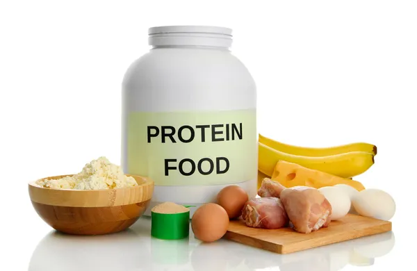 Burk proteinpulver och mat med protein, isolerad på vit — Stockfoto