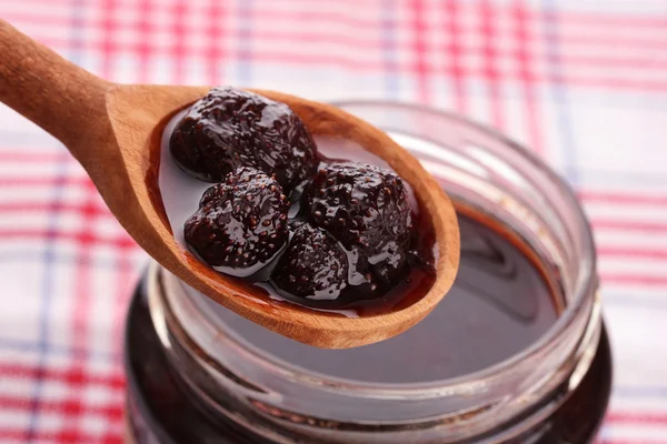 Tasty berry jam, close up — Stock Photo, Image