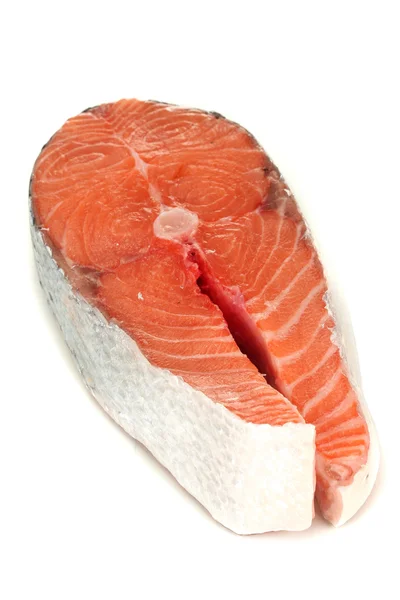 Bistecca di salmone fresco, isolata su bianco — Foto Stock